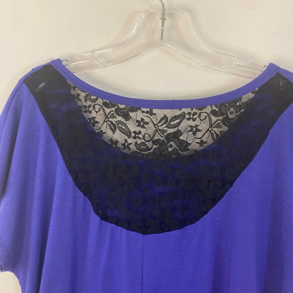 Purple Metallic Butterfly Graphic Top w/ Beaded Detail & Lace Back Women’s Large - Picture 7 of 9